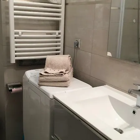 Apartment Le Bien Situe